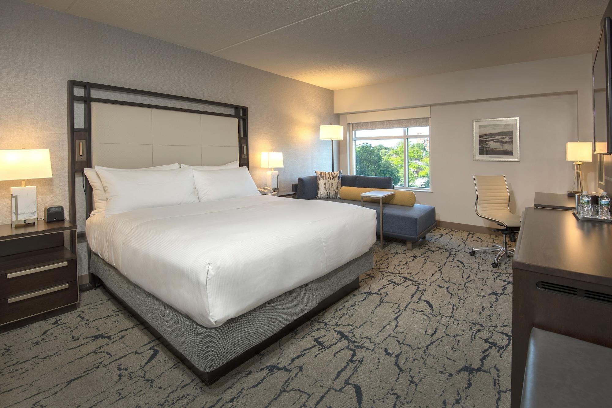 Doubletree By Hilton Manchester Downtown Room photo
